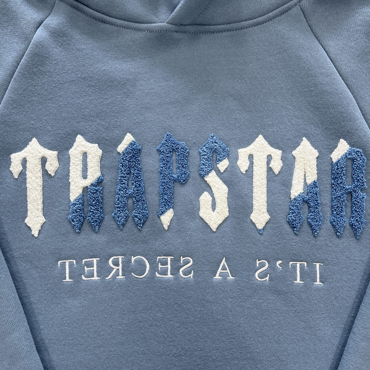 Trapstar Trening Baby Albastru - prezentare produs