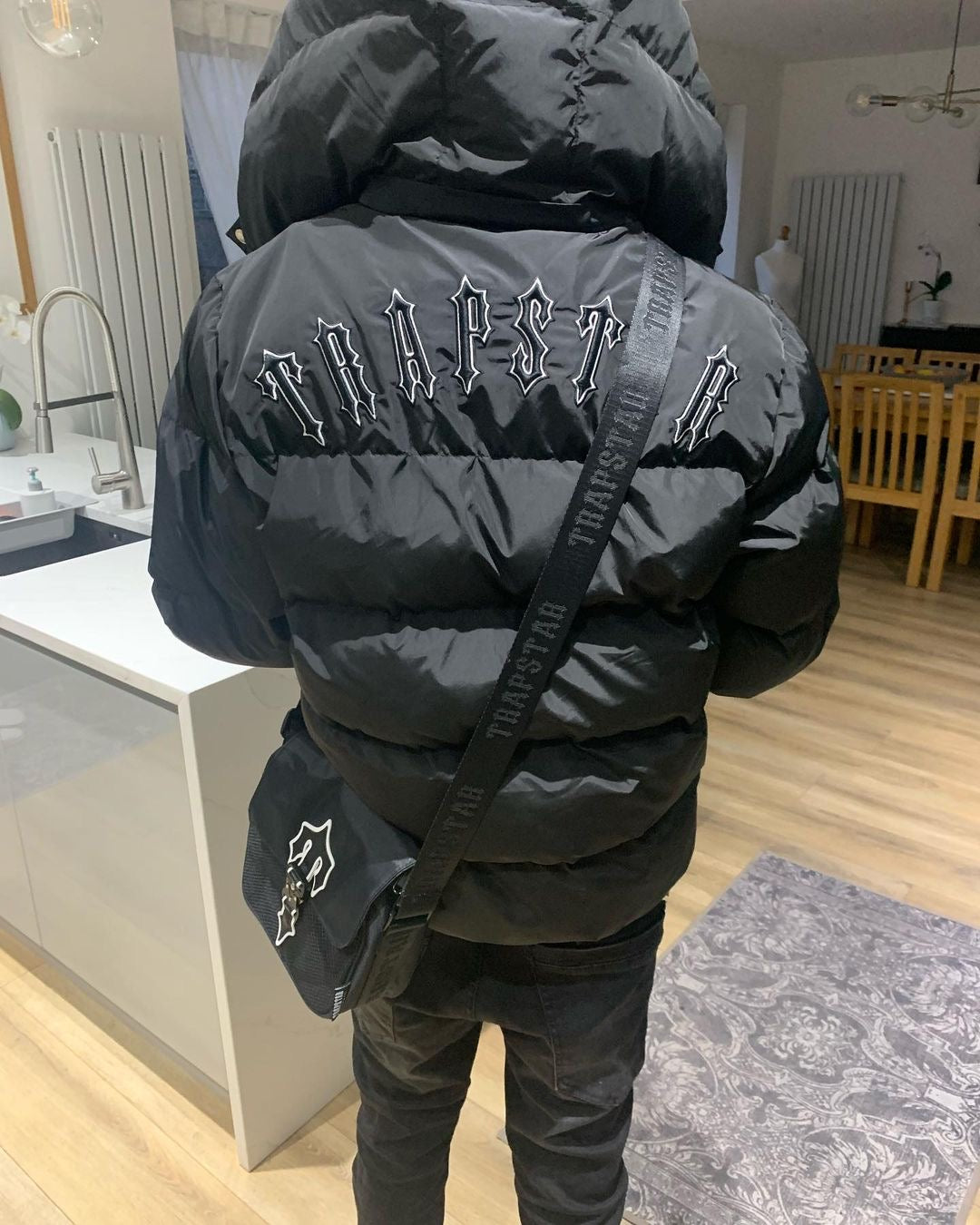 Trapstar Irongate Puffer Clasic - prezentare produs