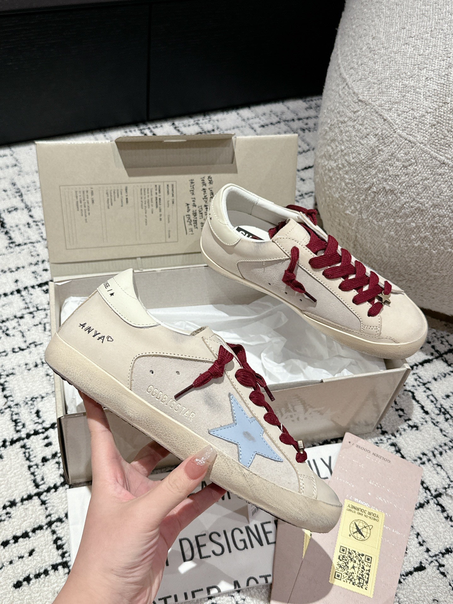 Golden Goose - prezentare produs