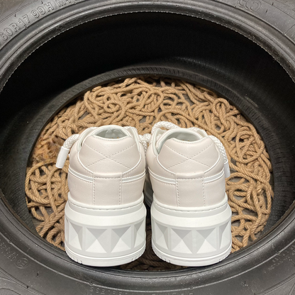 Valentino One Stud Alb Pantofi sport - prezentare produs