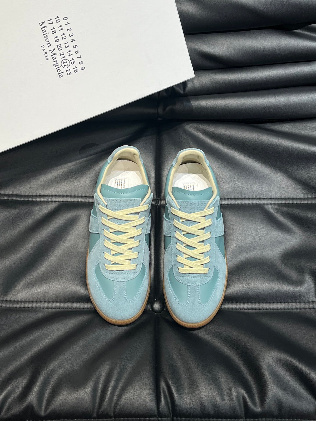 Maison Margiela Trainers Albastru - prezentare produs