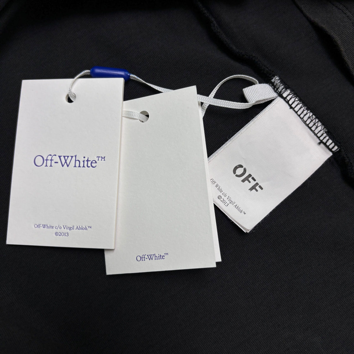 Off-White Off-White T Cămașă F03 - prezentare produs