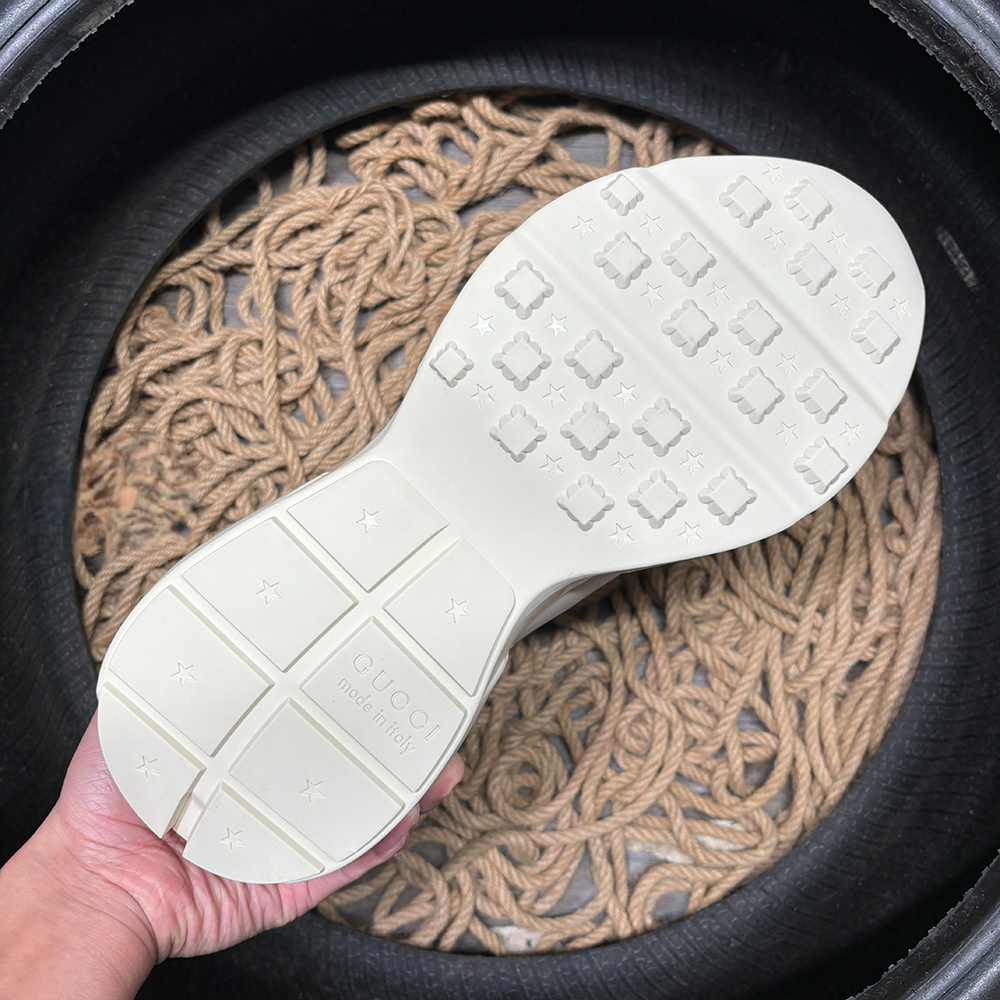 Gucci Rython Interlocking Alb - prezentare produs