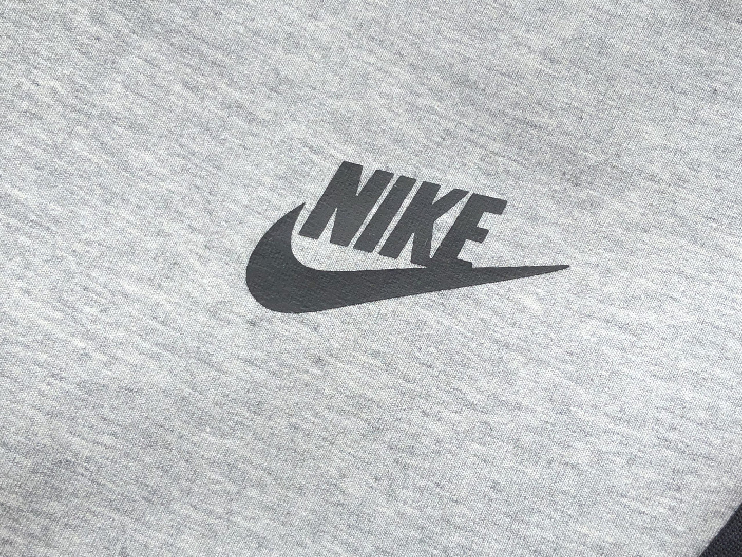 Nike Tech Fleece Gri And Negru Fleece - prezentare produs