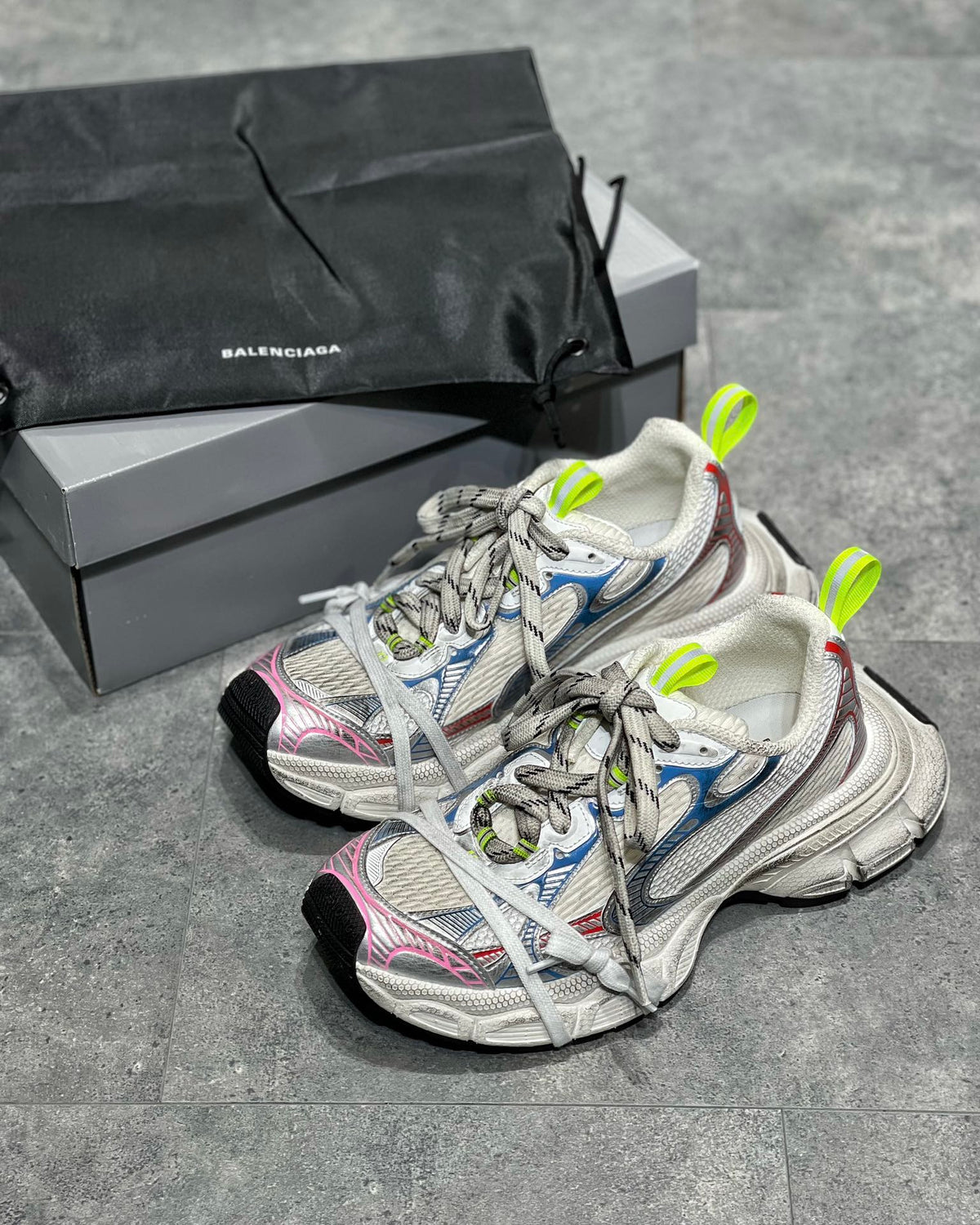 Balenciaga 3XL Multicolor - prezentare produs