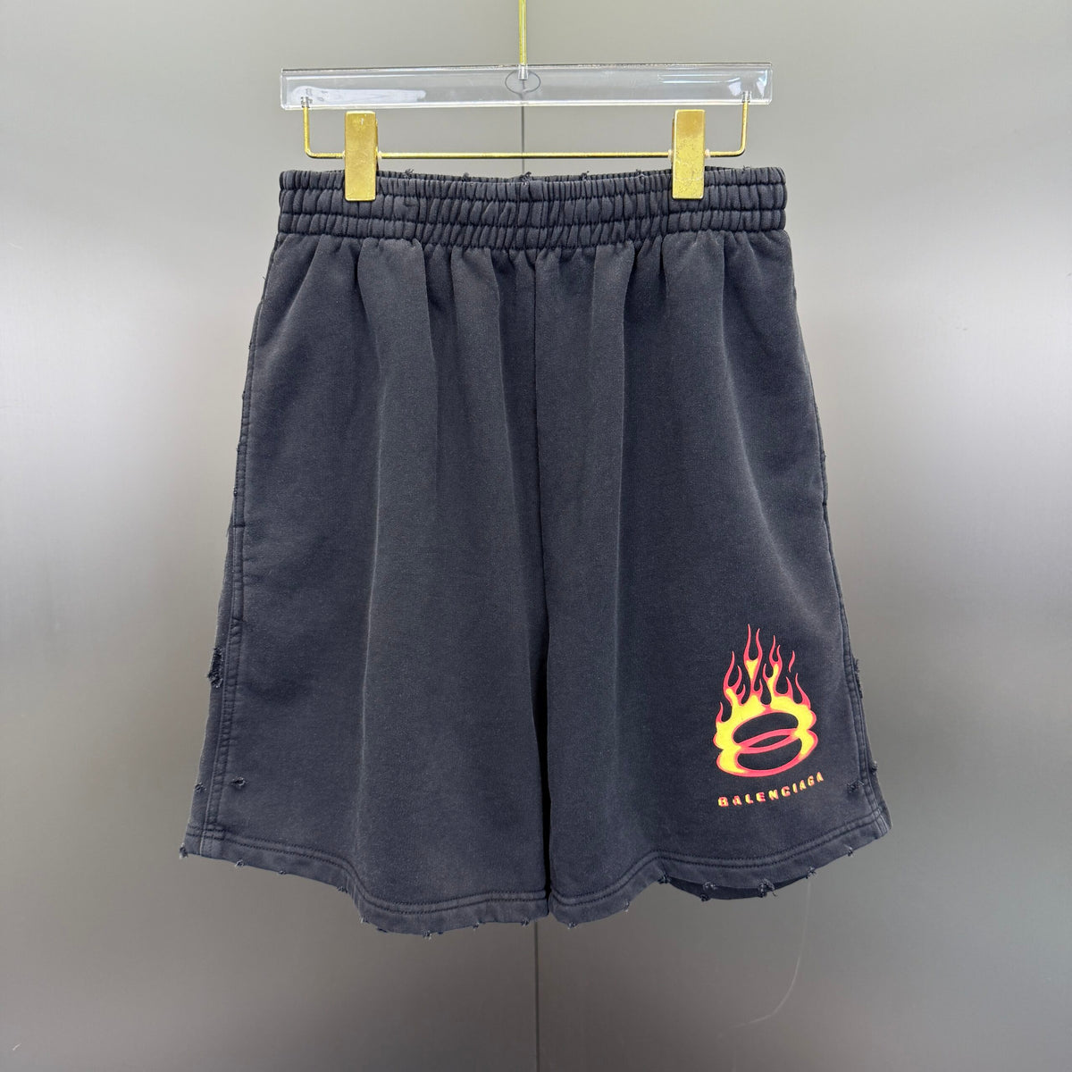 Balenciaga Short Exclusive Șorturi - prezentare produs