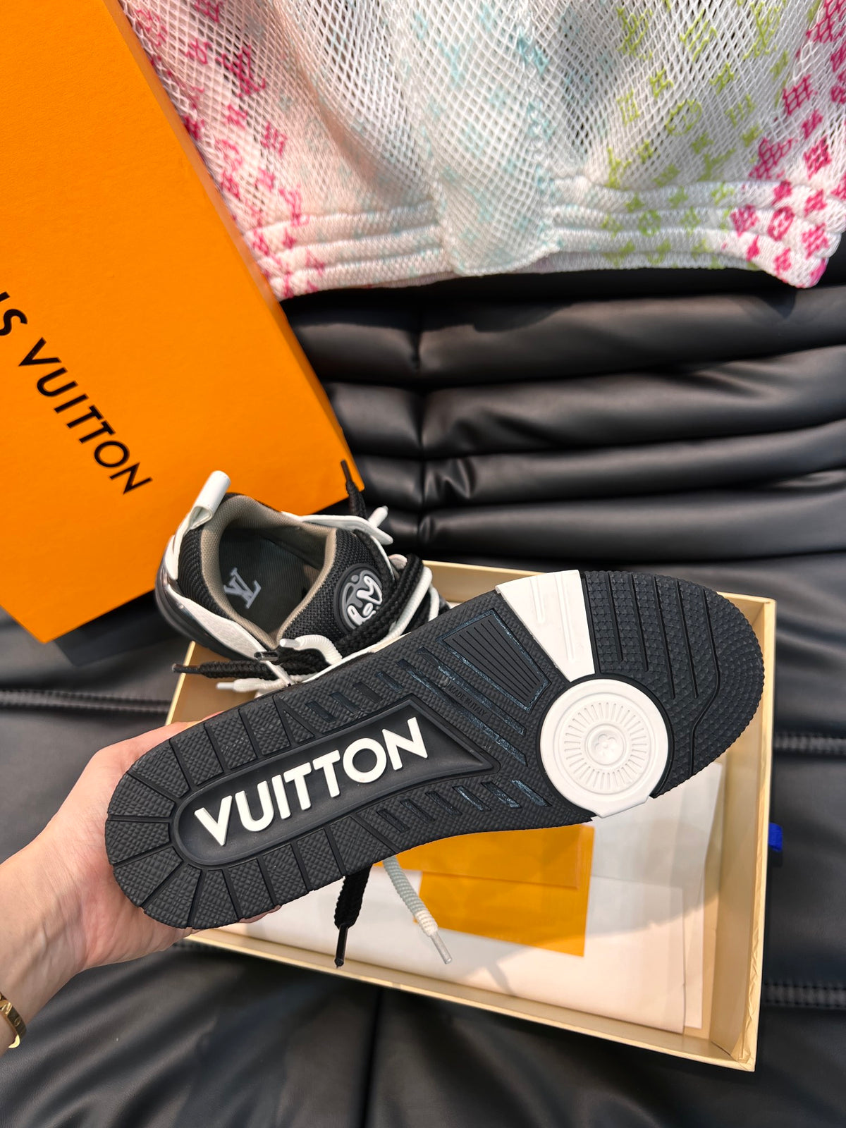 Louis Vuitton LV Skate Negru Alb Pantofi sport - prezentare produs