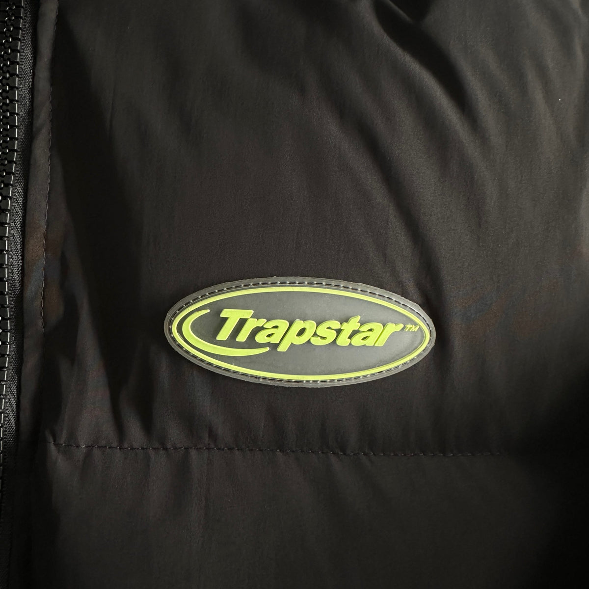Trapstar Hyperdrive Detachable Hooded Puffer Jackst Fluorescent Verde Label Pantofi sport - prezentare produs