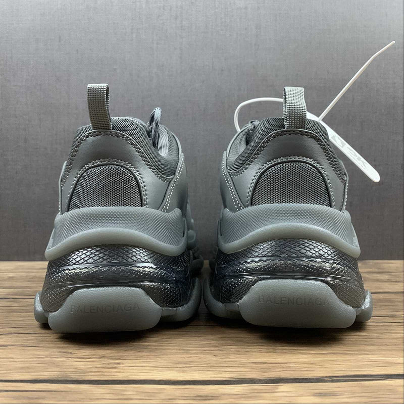 Balenciaga Triple S Gri - prezentare produs