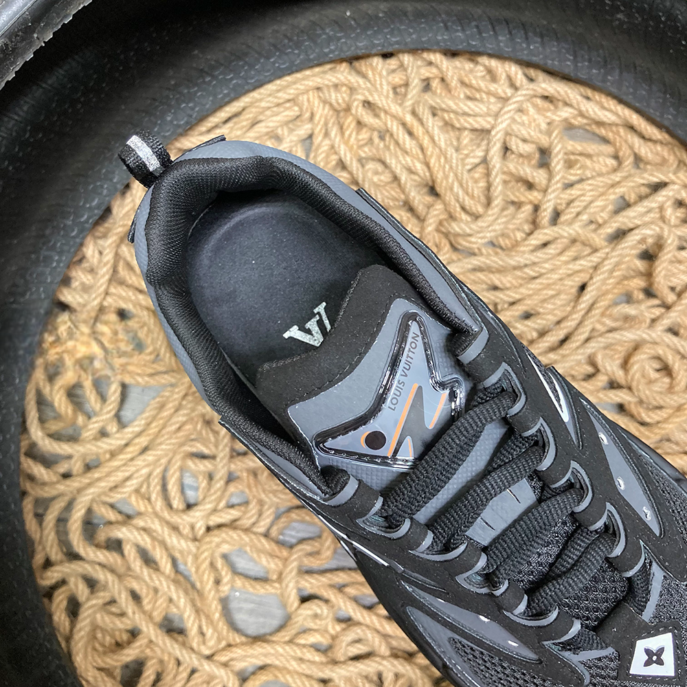 Louis Vuitton LV Tactic Negru - prezentare produs
