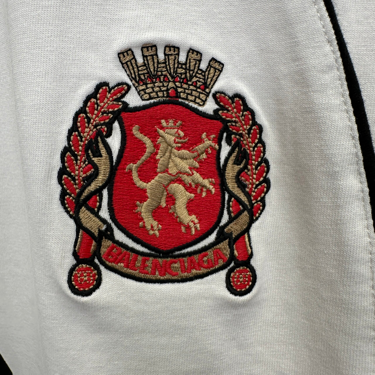 Balenciaga T Cămașă Exclusive - prezentare produs