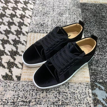 Christian Louboutin Negru Velvet High Sole Low - prezentare produs