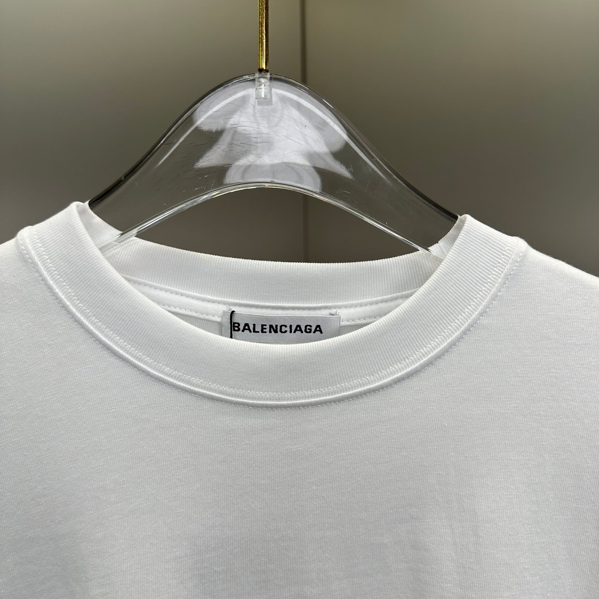 Balenciaga T Cămașă Exclusive - prezentare produs