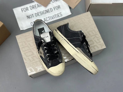 Golden Goose Deluxe G24 Pantofi sport - prezentare produs