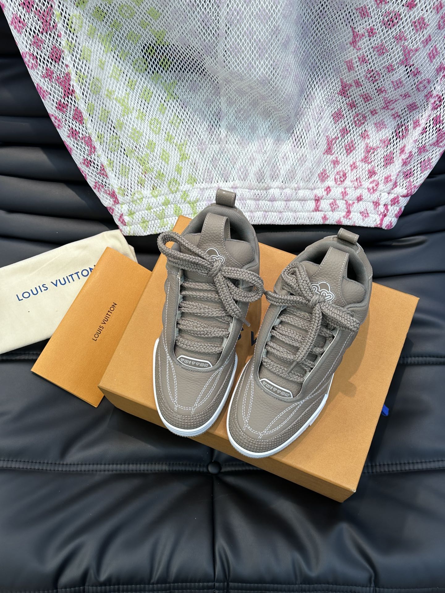 Louis Vuitton LV Skate Light Maro Pantofi sport - prezentare produs