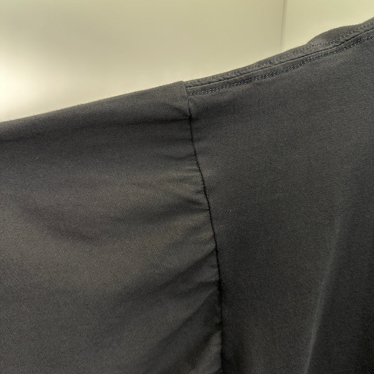 Balenciaga T Cămașă Exclusive - prezentare produs
