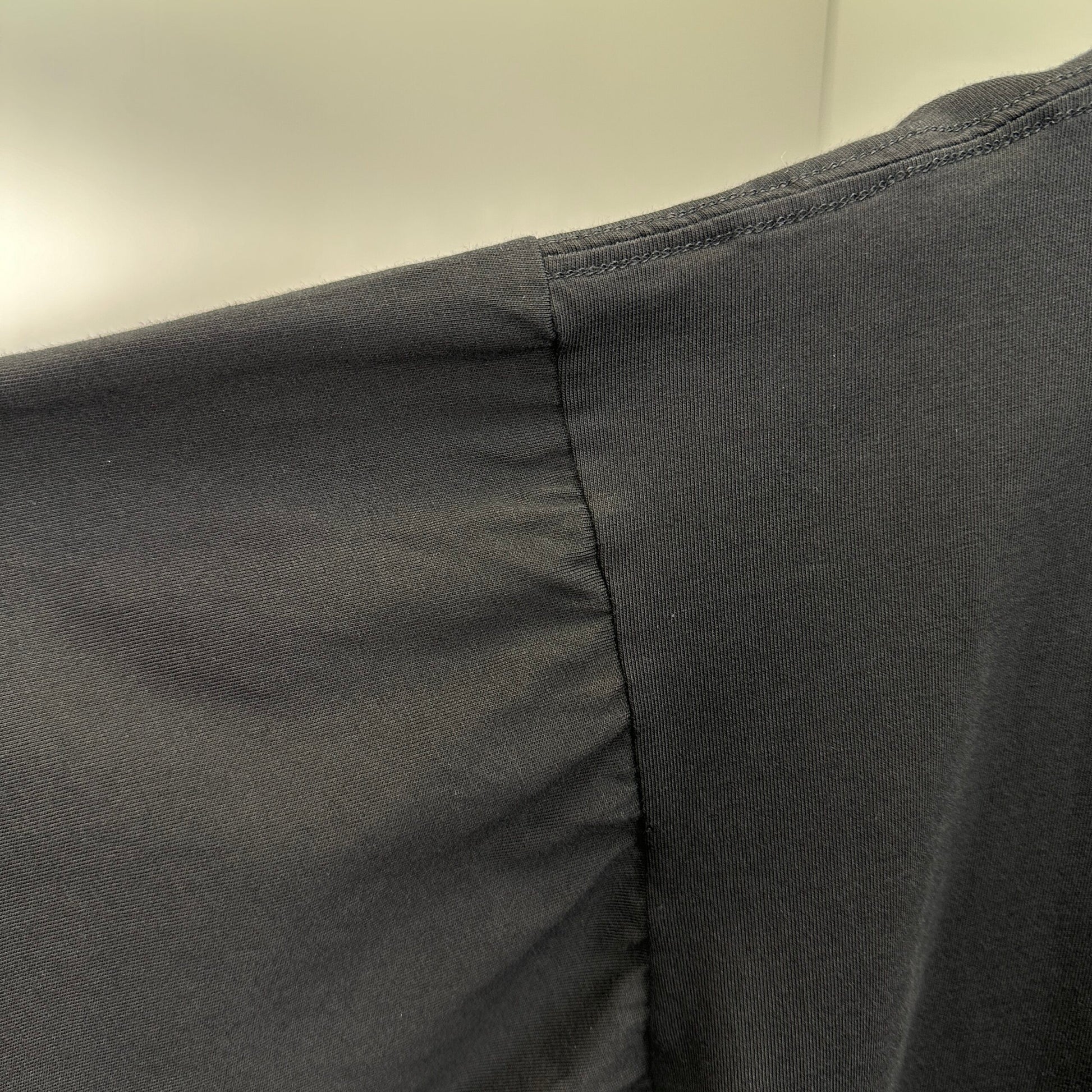 Balenciaga T Cămașă Exclusive - prezentare produs