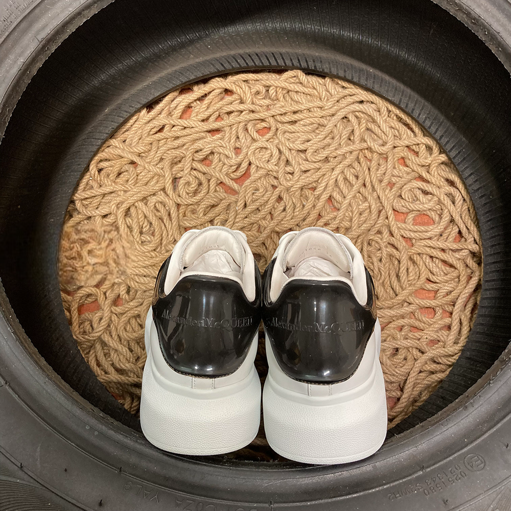 Alexander McQueen Negru Rubber Pantofi sport - prezentare produs