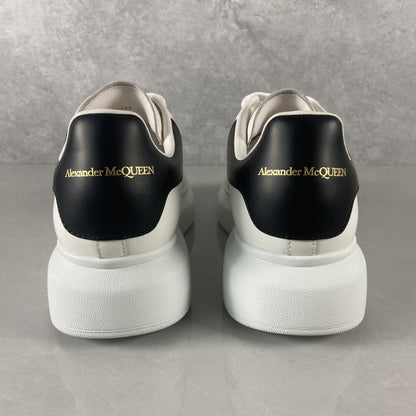 Alexander McQueen Alb Negru - prezentare produs