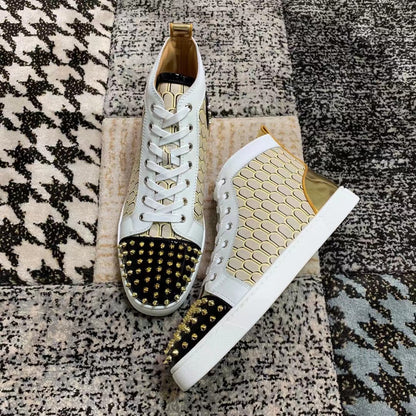 Christian Louboutin Crem Auriu Spikes High - prezentare produs