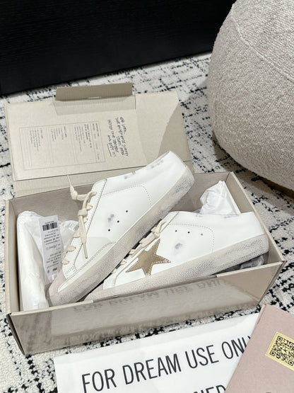 Golden Goose Deluxe G06 Pantofi sport - prezentare produs