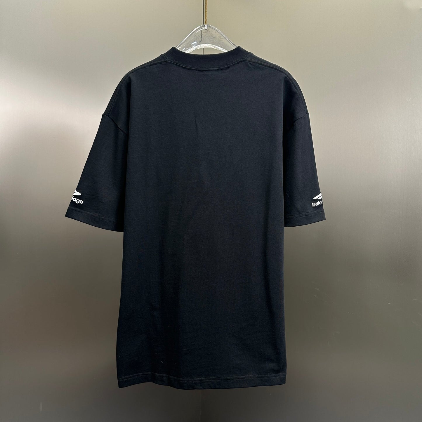 Balenciaga T Cămașă Exclusive - prezentare produs