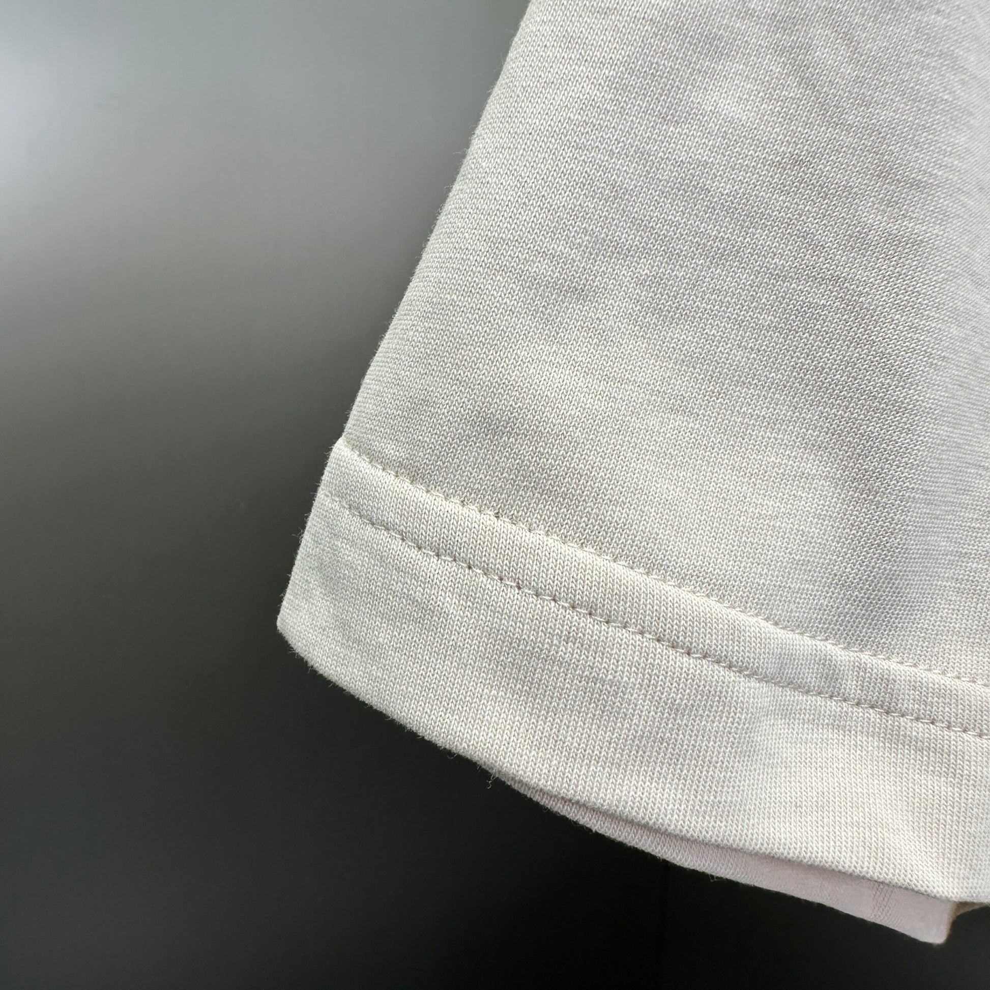 Balenciaga T Cămașă Exclusive - prezentare produs