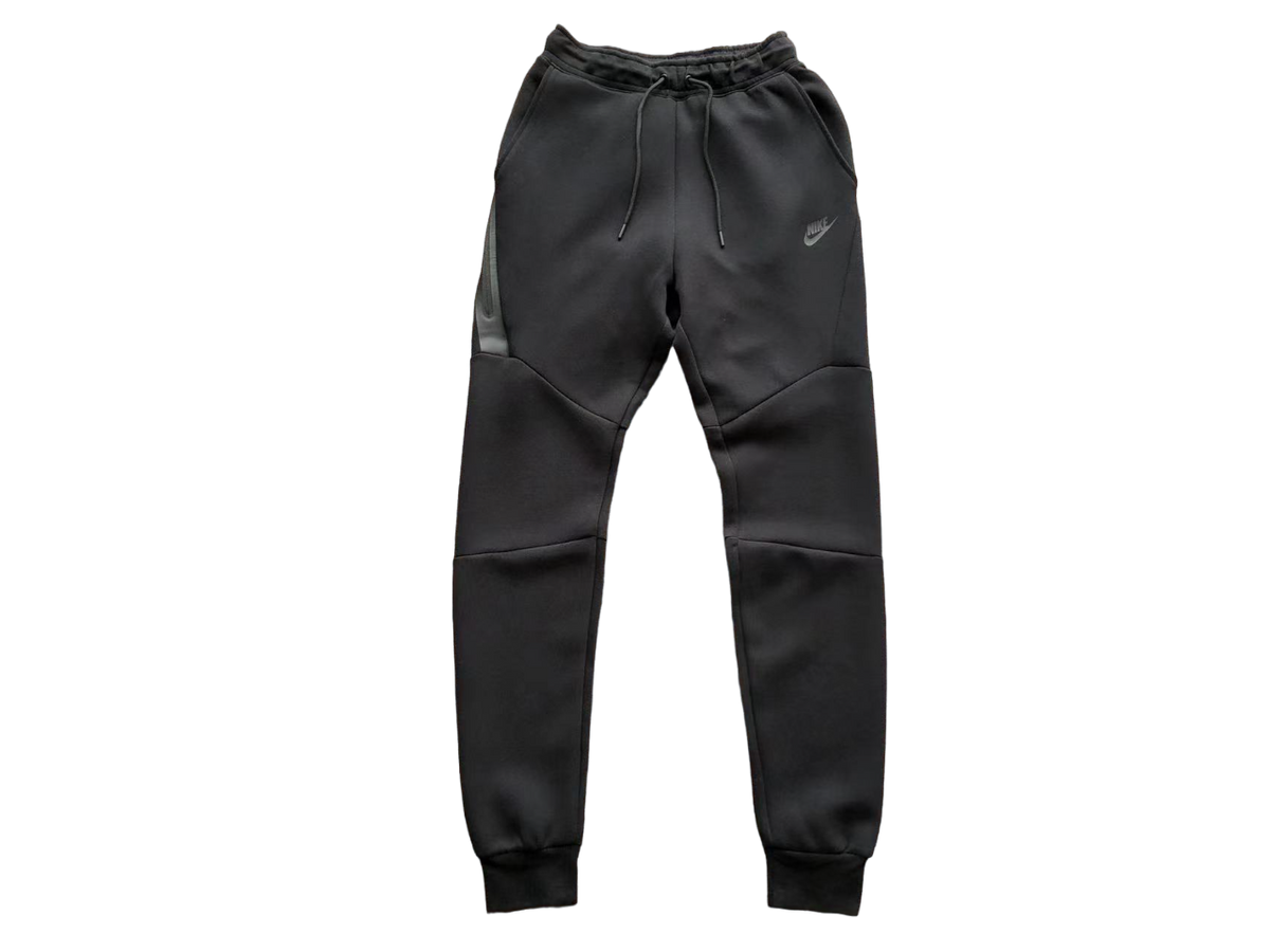 Nike Tech Pantaloni Trousers - prezentare produs