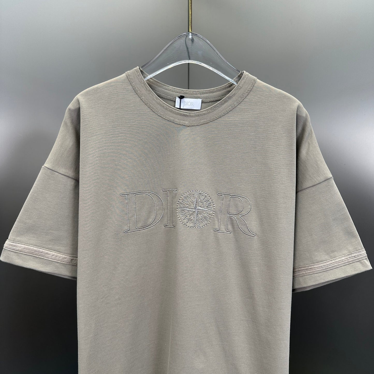 Dior T Cămașă Exclusive - prezentare produs