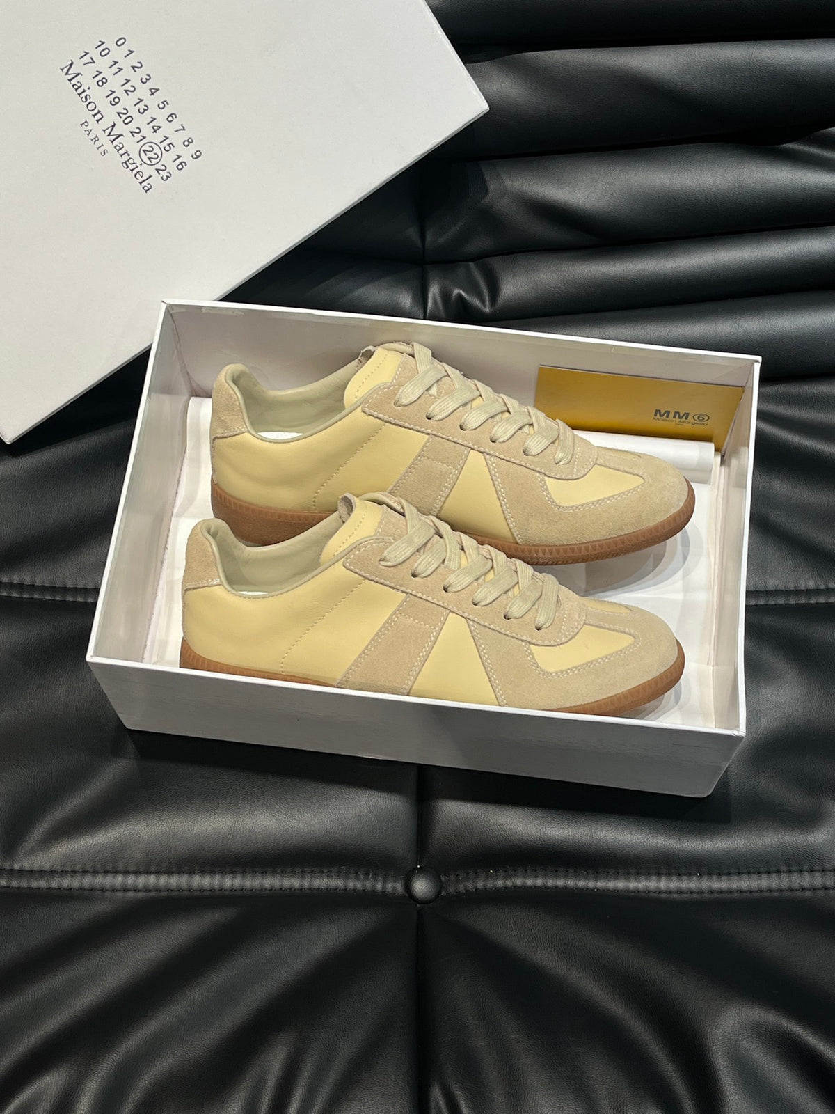 Maison Margiela Pantofi sport Crem - prezentare produs