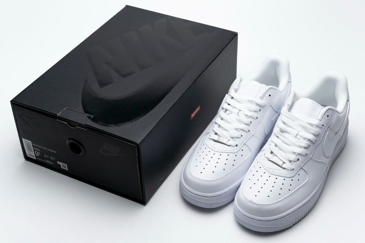 Nike Air Force Supreme Triple Alb Pantofi sport - prezentare produs