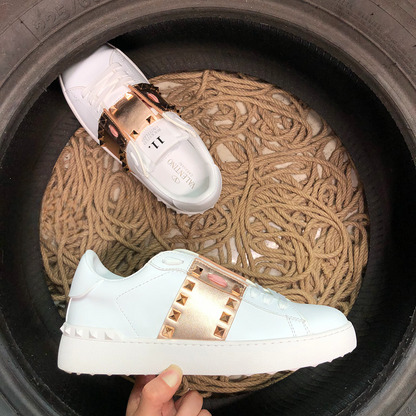 Valentino Rockstud Alb Roz - prezentare produs