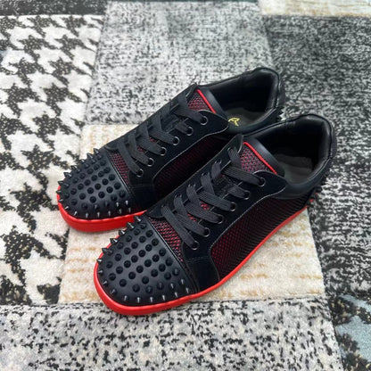 Christian Louboutin Negru Roșu Spikes Low Luxury - prezentare produs