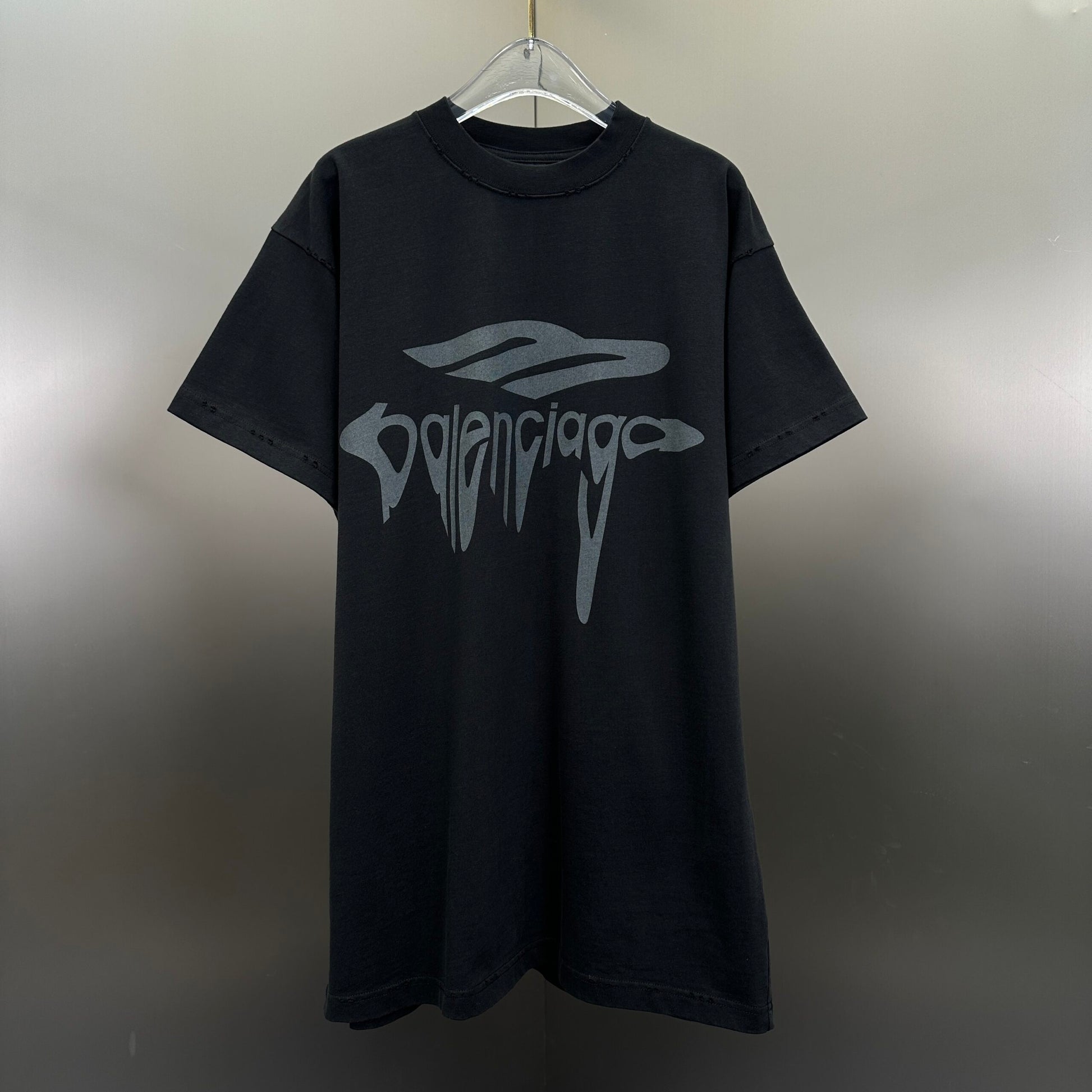 Balenciaga Tricou Exclusive - prezentare produs