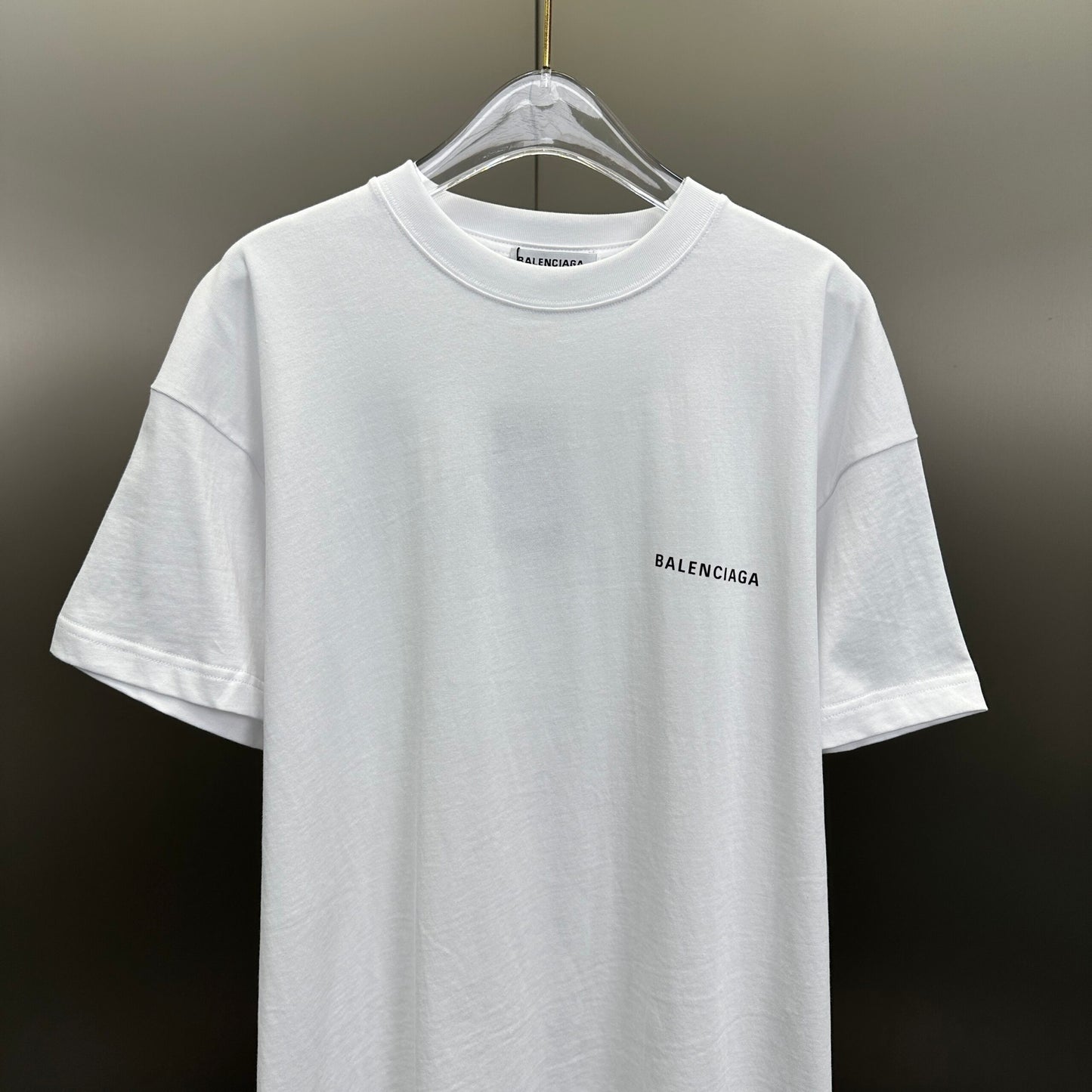 Balenciaga T Cămașă Exclusive - prezentare produs