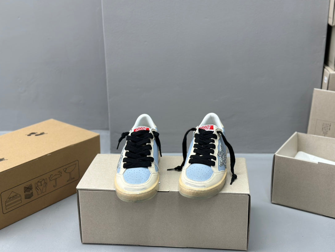 Golden Goose Deluxe G35 Pantofi sport - prezentare produs