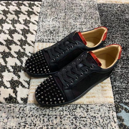 Christian Louboutin Negru Roșu Line Spikes Low - prezentare produs