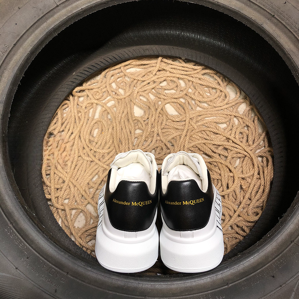 Alexander McQueen M03 Pantofi sport - prezentare produs