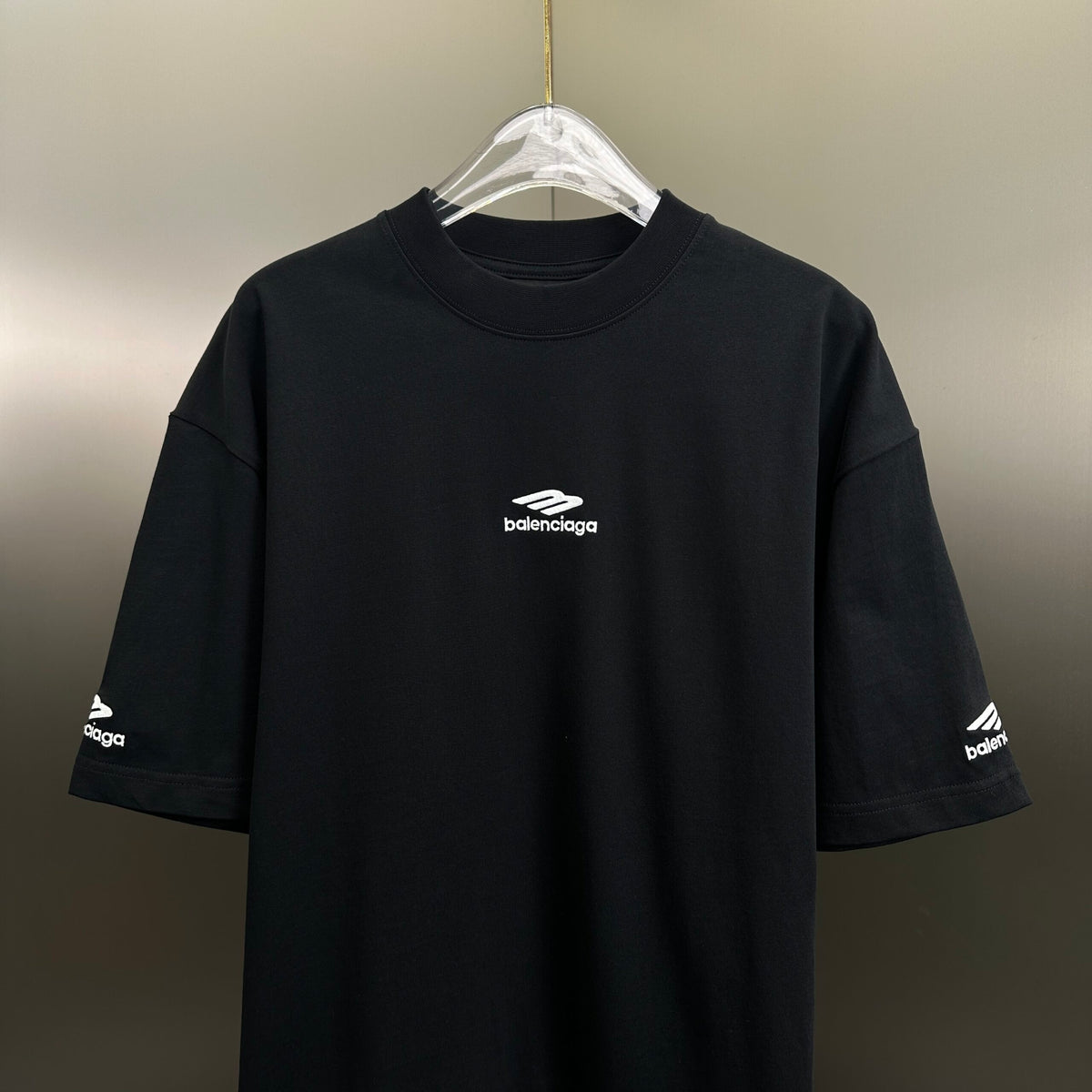 Balenciaga T Cămașă Exclusive - prezentare produs