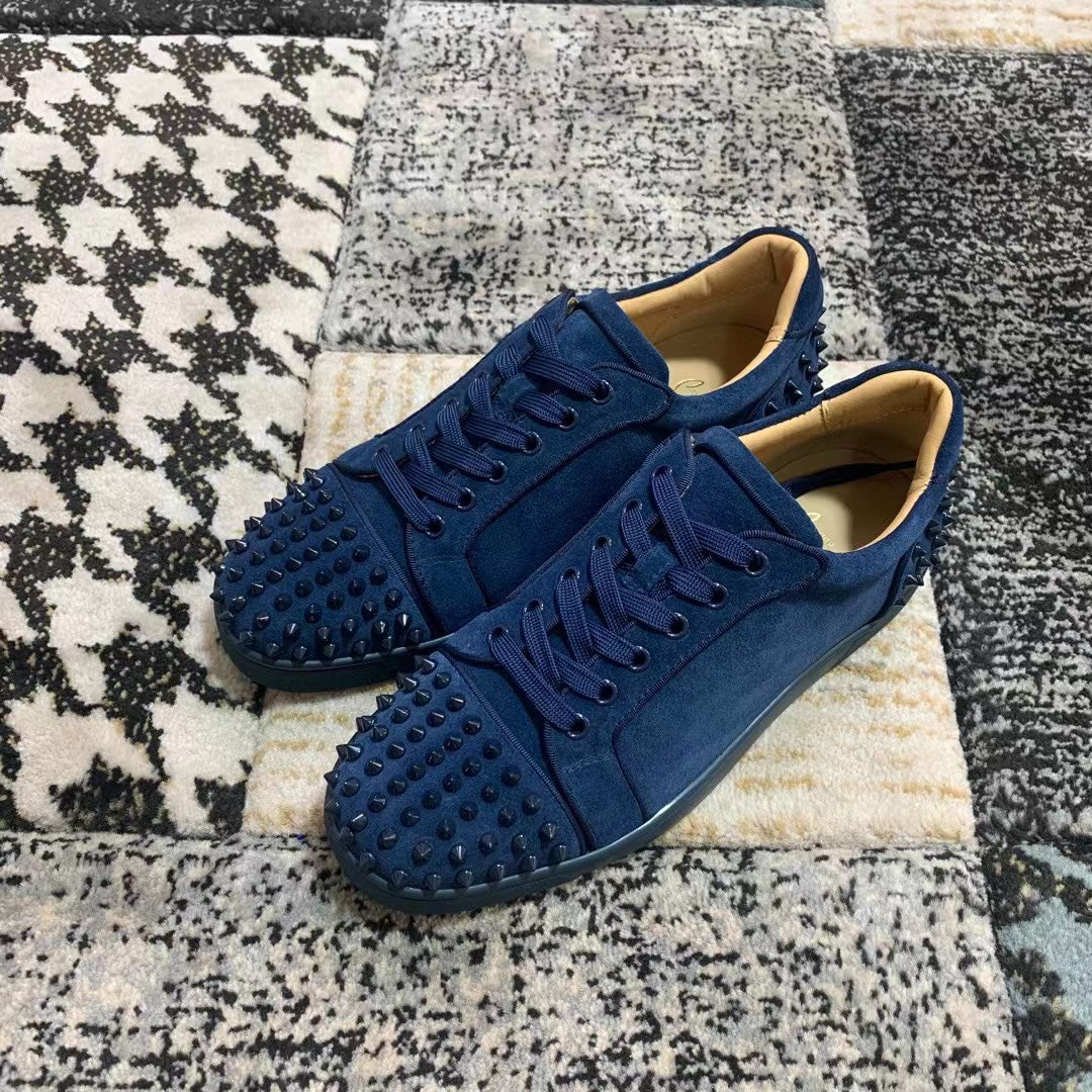 Christian Louboutin Închis Albastru Velvet Spikes Low - prezentare produs