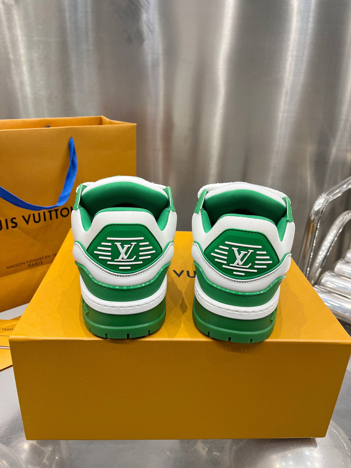 Louis Vuitton LV Trainers Maxi Verde Alb - prezentare produs