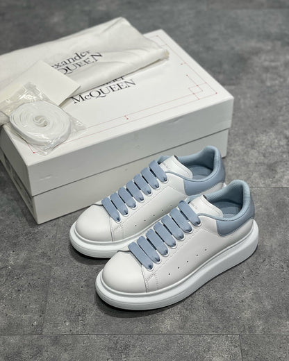 Alexander McQueen Alb Baby Albastru - prezentare produs