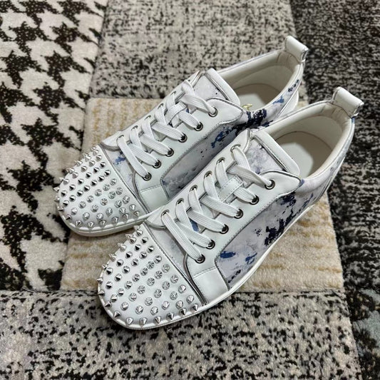 Christian Louboutin Alb Low Spikes - prezentare produs