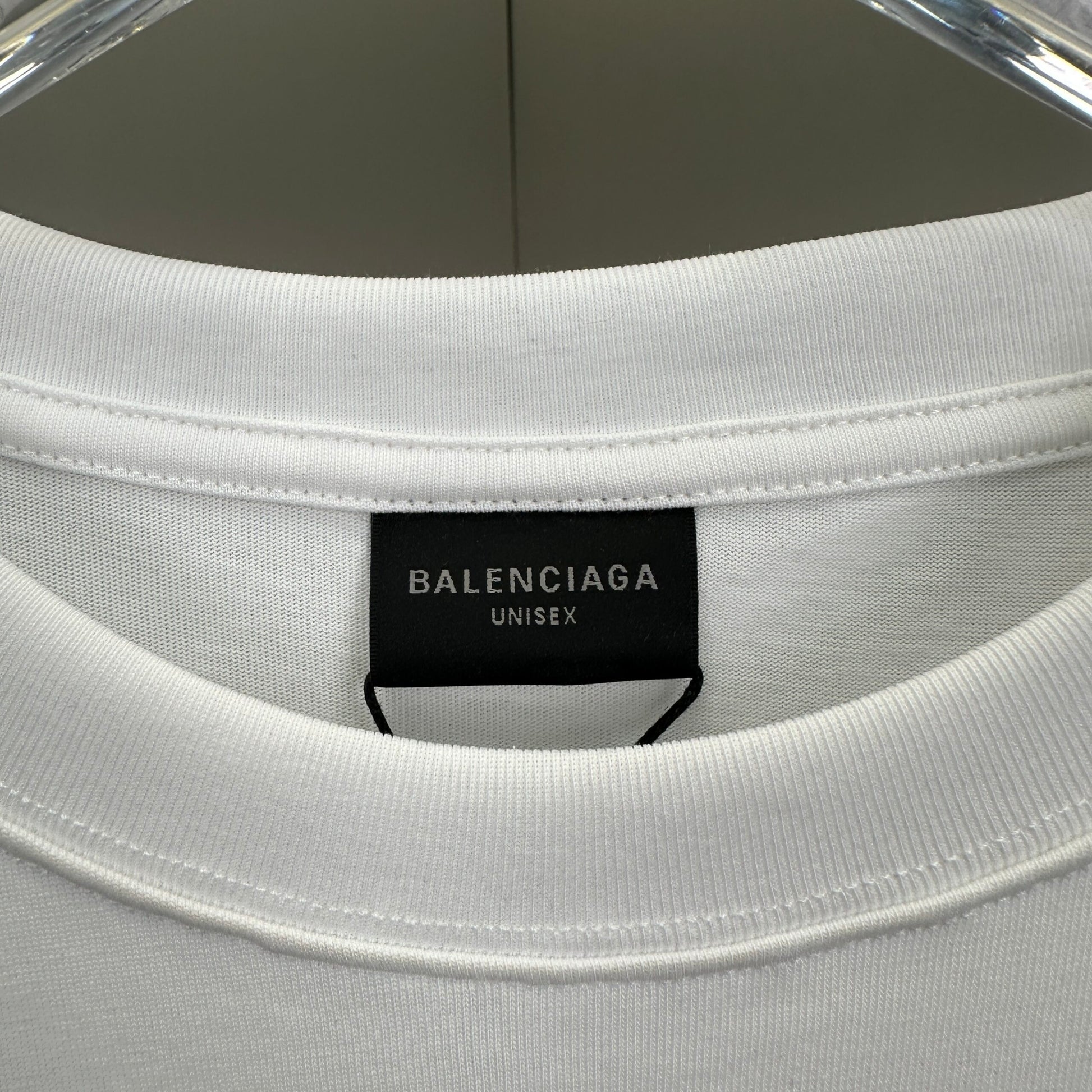 Balenciaga T Cămașă Exclusive - prezentare produs