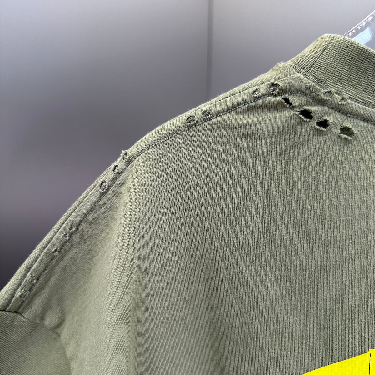 Balenciaga T Cămașă Exclusive - prezentare produs