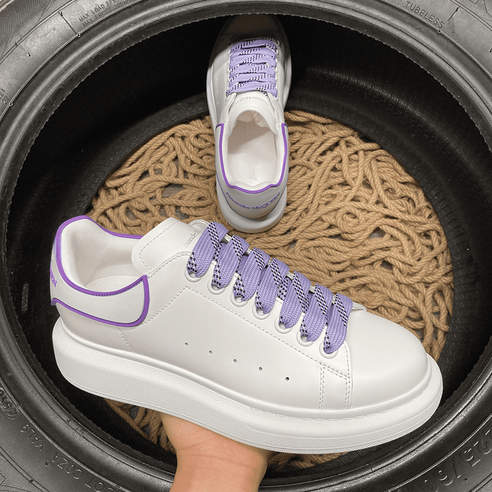 Alexander McQueen Violet Alb - prezentare produs