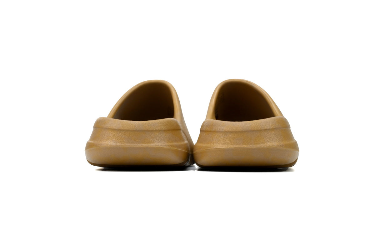 Adidas Yeezy Yeezy Slides Light Maro - prezentare produs