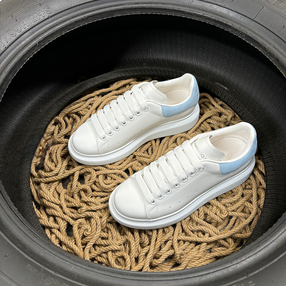Alexander McQueen Baby Albastru - prezentare produs