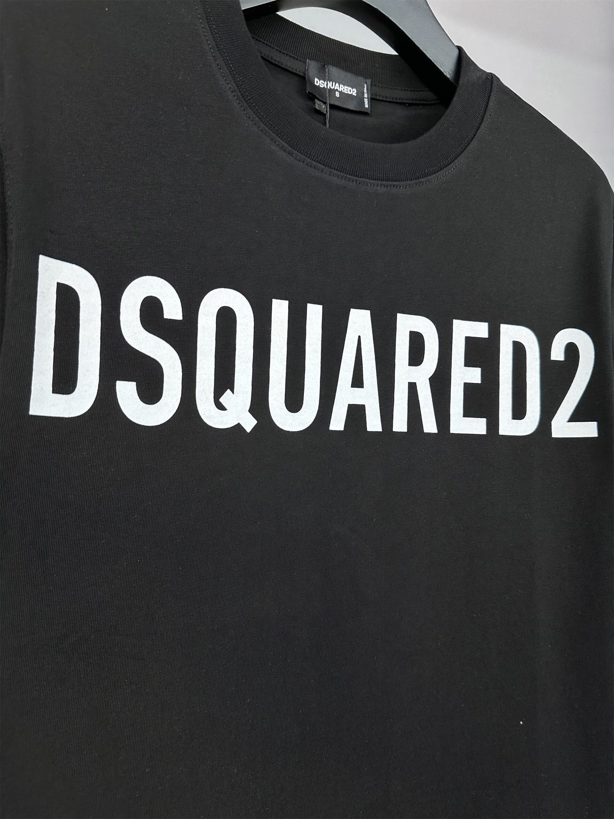 Dsquared2 T Cămașă Dt044 - prezentare produs