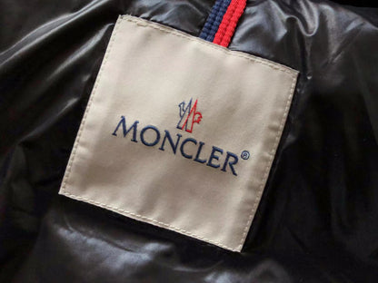 Moncler Geacă Detachable Hood - prezentare produs